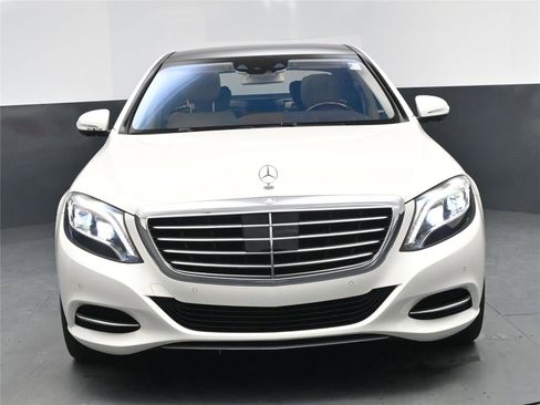 Used 2016 Mercedes-Benz S 550 Sedan image 23