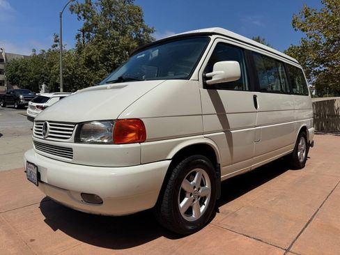 Used 2002 Volkswagen Eurovan MV FWD image 3