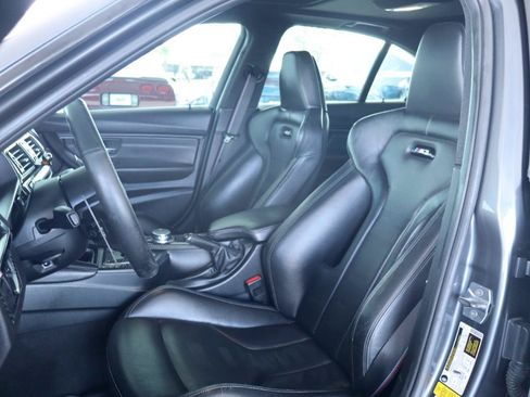 Used 2017 BMW M3 RWD image 16
