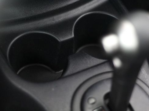 Used 2013 Nissan Versa SV w/ Convenience Pkg FWD image 21