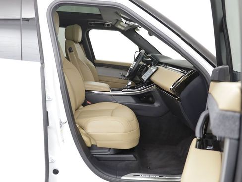 Certified 2025 Land Rover Range Rover Sport SE AWD/4WD image 19