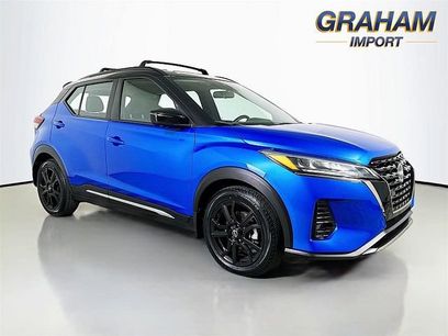 Used 2023 Nissan Kicks SR w/ Exterior Package
