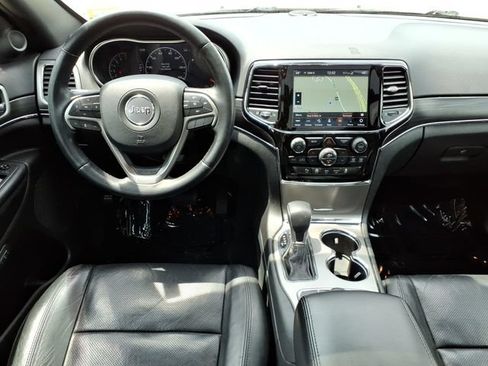 Used 2020 Jeep Grand Cherokee Limited w/ Luxury Group II AWD/4WD image 18