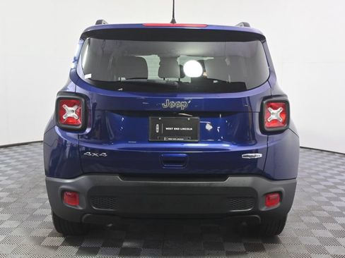 Used 2019 Jeep Renegade Latitude w/ Cold Weather Group AWD/4WD image 5