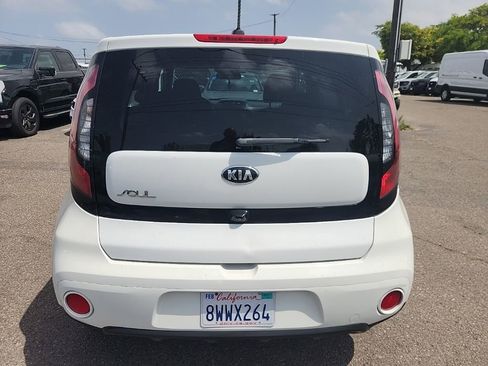Used 2017 Kia Soul + FWD image 12
