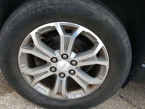Used 2015 GMC Acadia SLT w/ Open Road Package AWD/4WD image 37