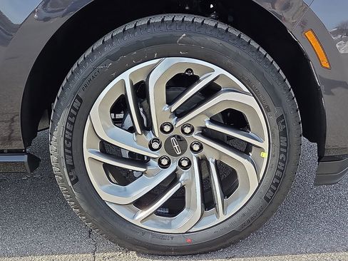 New 2026 Lincoln Navigator Reserve image 7