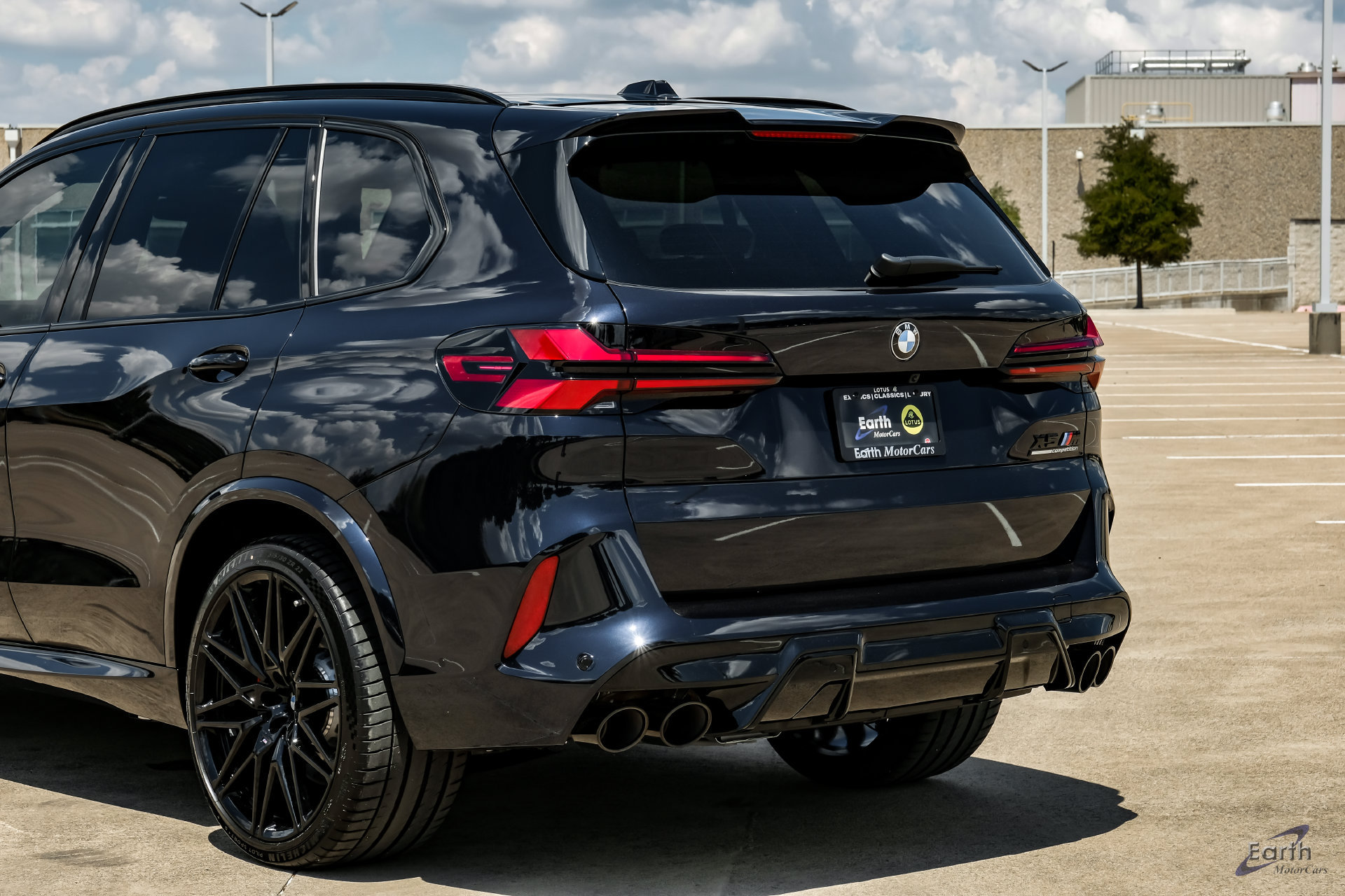 Used 2026 BMW X5 M Competition w/ Executive Package AWD/4WD image 12