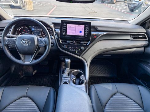 Used 2024 Toyota Camry SE w/ Convenience Package image 11