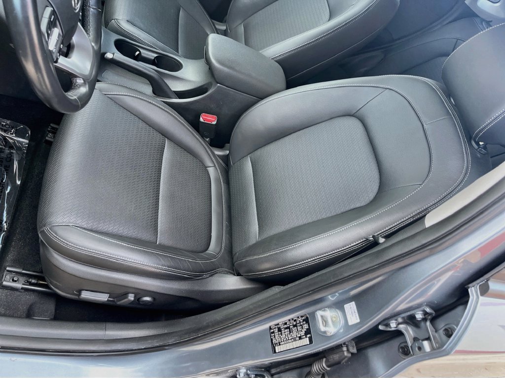 Used 2021 Hyundai Kona Ultimate w/ Cargo Package AWD/4WD image 20