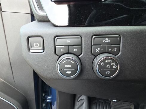 New 2026 Chevrolet Silverado 3500 LT w/ Convenience Package AWD/4WD image 21