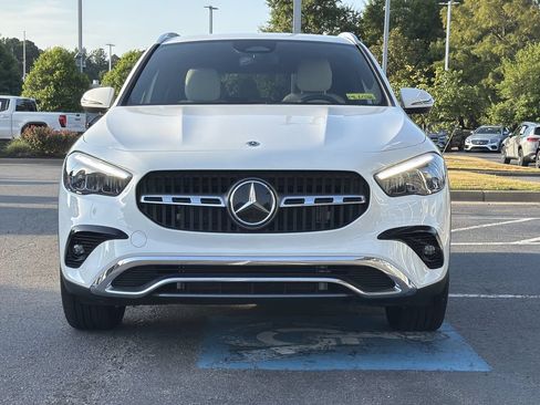 Certified 2026 Mercedes-Benz GLA 250 4MATIC image 8