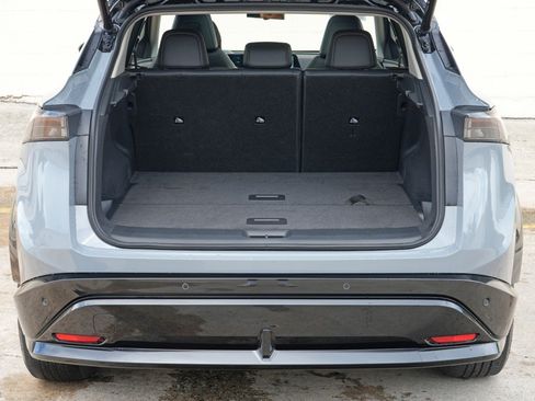 Used 2025 Nissan Ariya FWD image 9