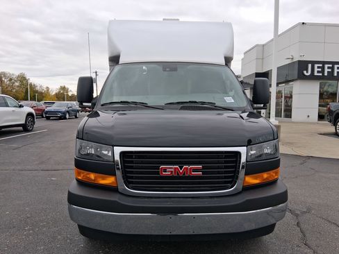 New 2025 GMC Savana 3500 w/ Power Convenience Package RWD image 2