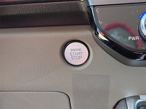 New 2026 Kia Carnival LXS image 26