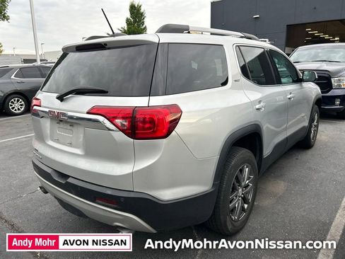 Used 2017 GMC Acadia SLT FWD image 4