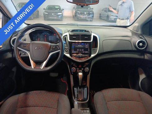 Used 2020 Chevrolet Sonic LT w/ Convenience Package FWD image 5