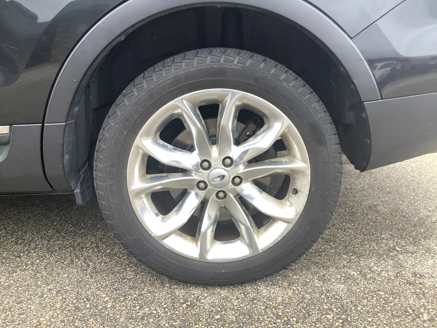 Used 2015 Ford Explorer XLT w/ Equipment Group 202A AWD/4WD image 39