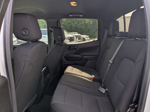 Used 2025 Chevrolet Colorado W/T RWD image 14