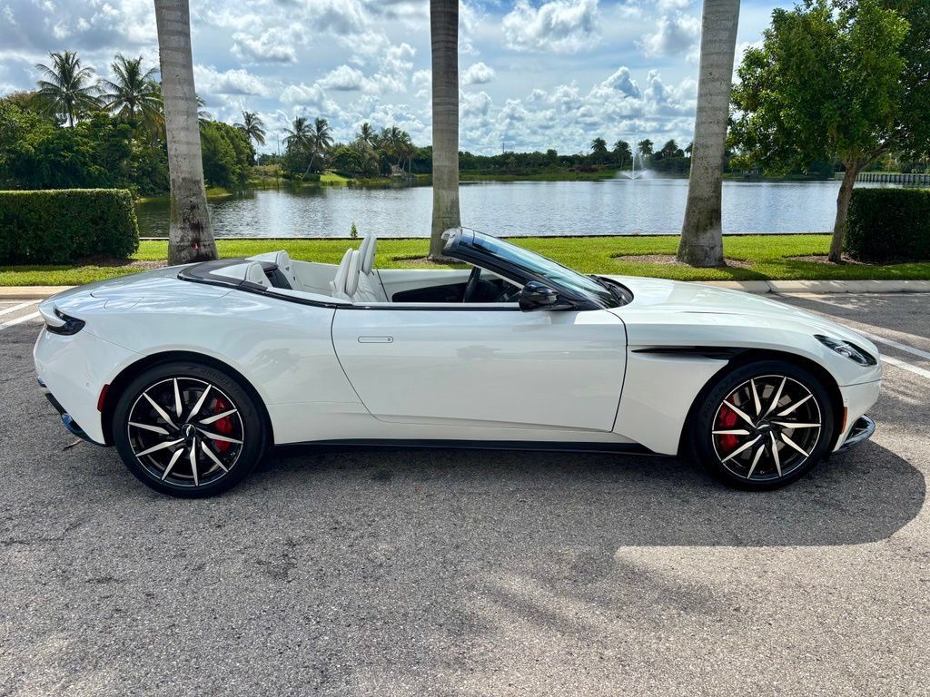 Used 2023 Aston Martin DB11 Volante RWD image 6