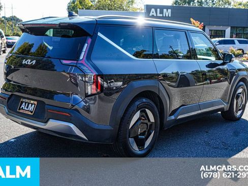 Used 2024 Kia EV9 Wind image 6