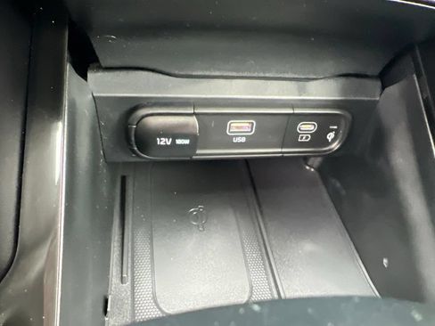 Certified 2024 Kia Telluride S w/ S Sunroof Package AWD/4WD image 56