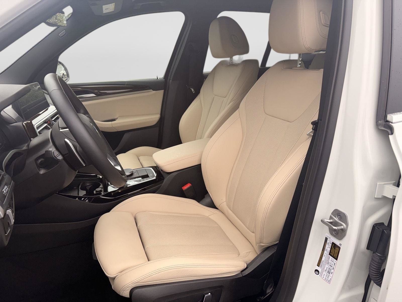 Used 2024 BMW X3 sDrive30i w/ Convenience Package RWD image 10