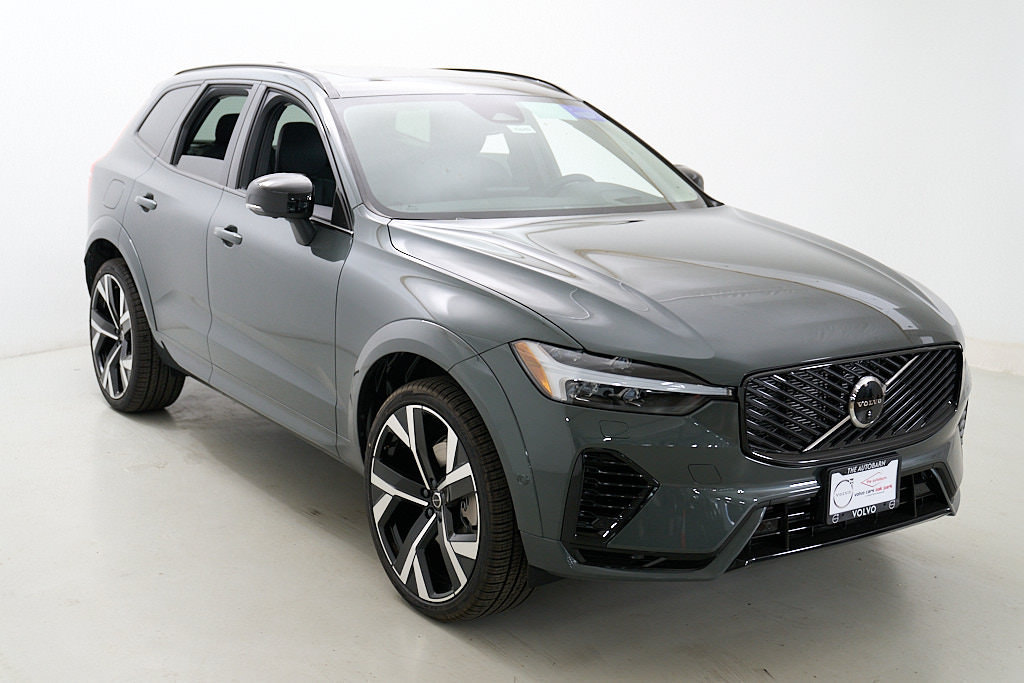 New 2026 Volvo XC60 T8 Ultra w/ Climate Package AWD/4WD image 4