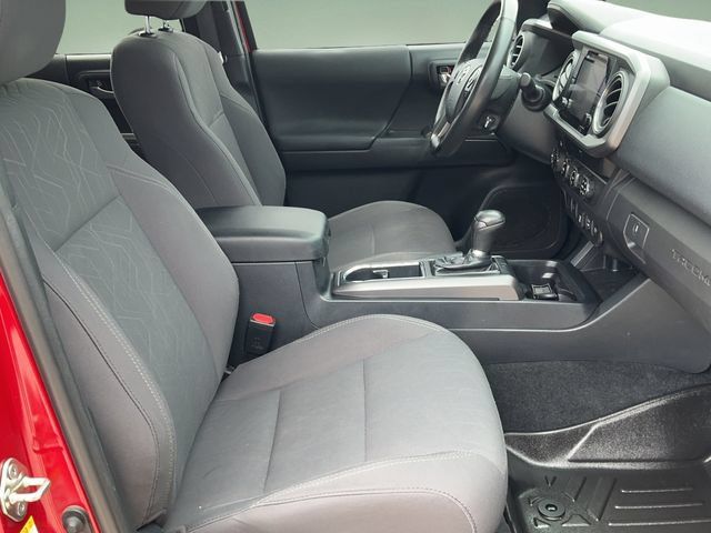 Used 2019 Toyota Tacoma TRD Off-Road AWD/4WD image 15