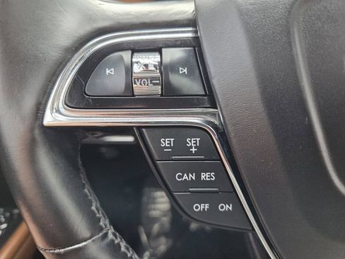 Used 2022 Lincoln Nautilus Reserve FWD image 30