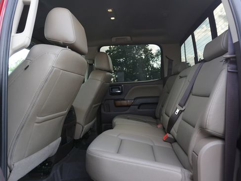 Used 2018 GMC Sierra 1500 SLT AWD/4WD image 25