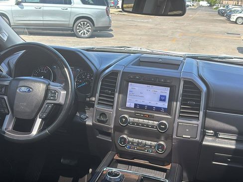 Used 2021 Ford Expedition Max Platinum AWD/4WD image 28