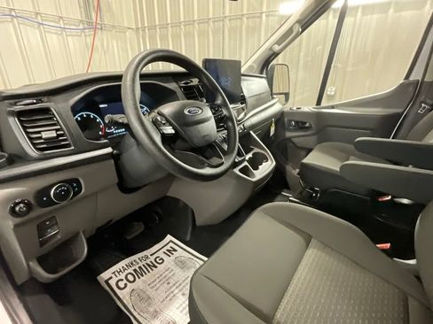 Used 2025 Ford Transit 350 XLT RWD image 9