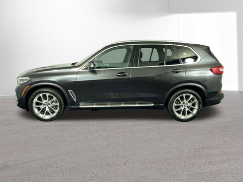 Used 2022 BMW X5 xDrive40i w/ Premium Package AWD/4WD image 29