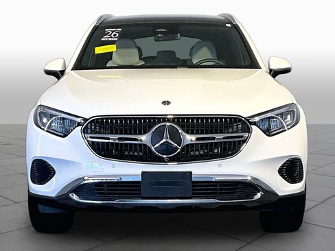 Used 2026 Mercedes-Benz GLC 300 4MATIC image 4