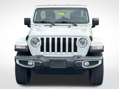 Used 2021 Jeep Wrangler Unlimited Sahara w/ Uconnect 4C Nav & Sound Group AWD/4WD image 3