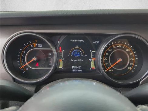 Used 2018 Jeep Wrangler Unlimited Sahara image 14