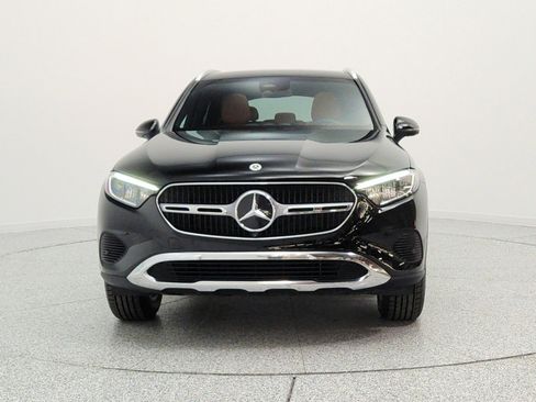 Used 2023 Mercedes-Benz GLC 300 image 2