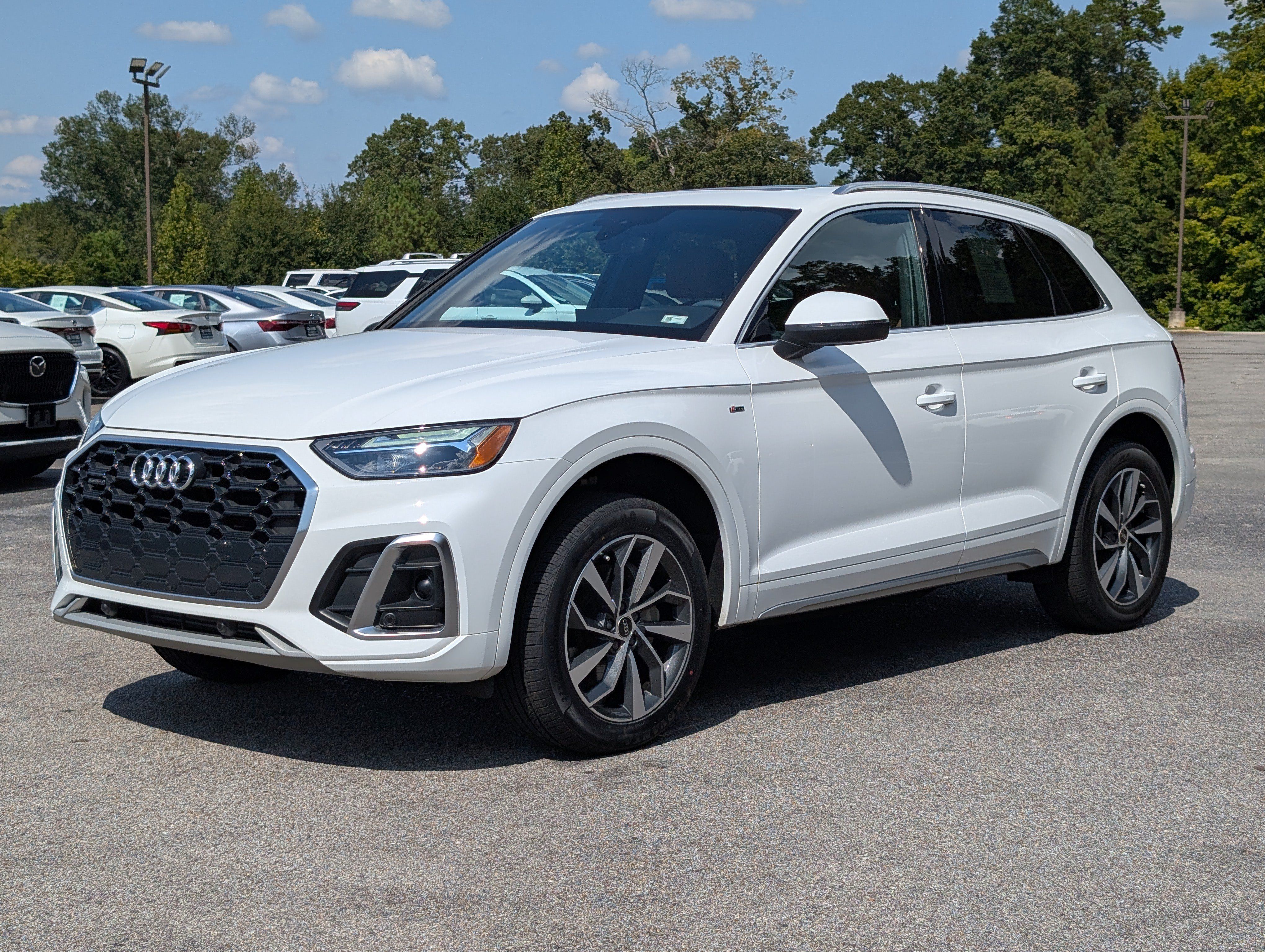 Used 2023 Audi Q5 2.0T Premium w/ Convenience Package AWD/4WD image 5