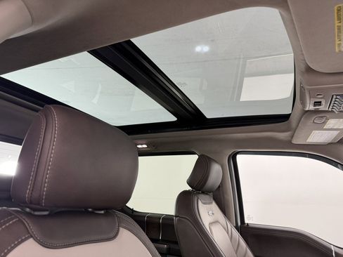 Used 2019 Ford F450 Limited AWD/4WD image 11