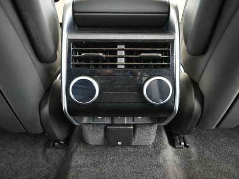 Used 2022 Land Rover Range Rover Long Wheelbase SE image 25