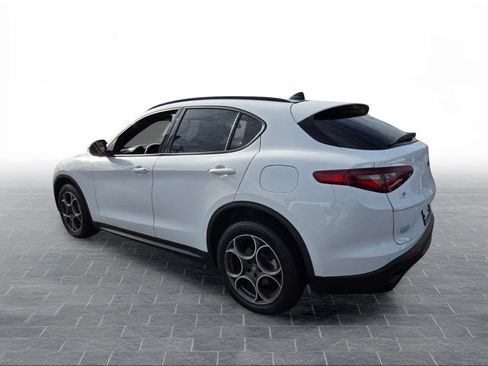 Used 2023 Alfa Romeo Stelvio Sprint AWD/4WD image 5