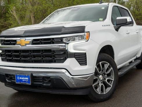 Used 2024 Chevrolet Silverado 1500 LT AWD/4WD image 1