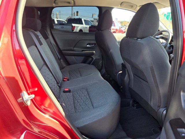 Used 2025 Nissan Kicks SV AWD/4WD image 19