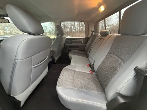 Used 2019 RAM 1500 Big Horn AWD/4WD image 24