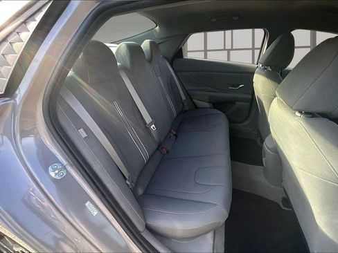 Used 2024 Hyundai Elantra SEL image 23