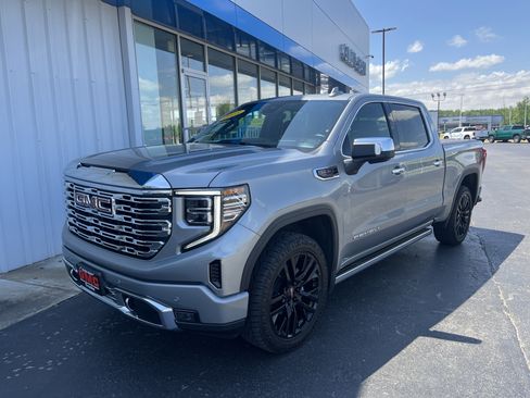 Used 2023 GMC Sierra 1500 Denali w/ Denali Reserve Package AWD/4WD image 1