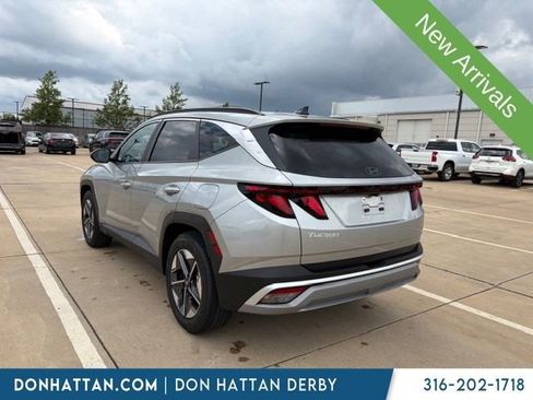 Used 2025 Hyundai Tucson SEL FWD image 4