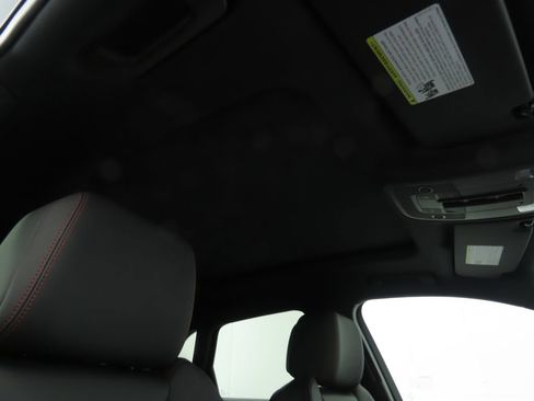 Used 2025 Audi Q3 2.0T Premium Plus w/ Premium Plus Package image 19