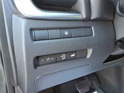 Used 2023 Nissan Rogue SV w/ SV Premium B Package image 15